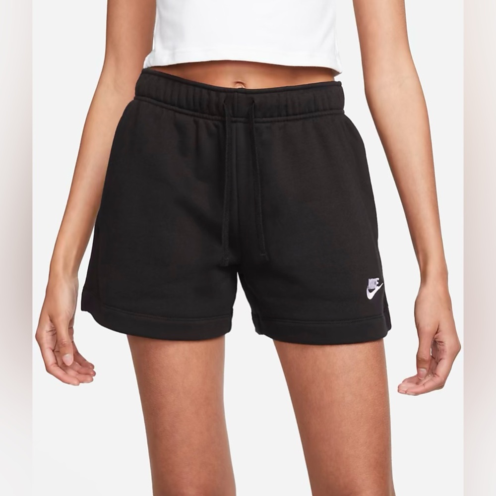 Nike Women’s XL Sportswear Club Fleece Essential Shorts Black Pockets Mid Rise